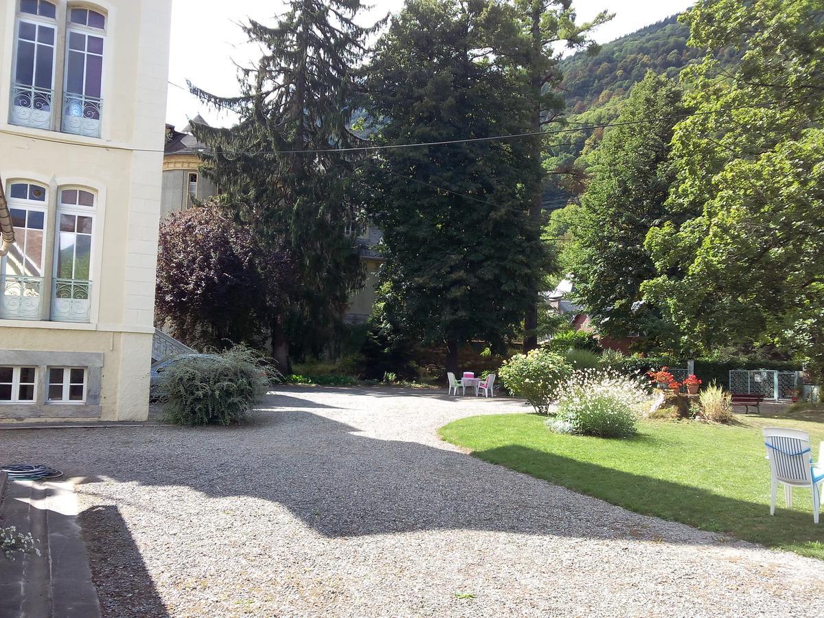 Castel De La Pique Bed & Breakfast Bagneres-de-Luchon ภายนอก รูปภาพ