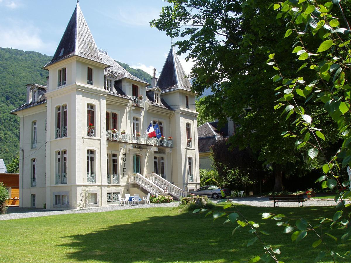 Castel De La Pique Bed & Breakfast Bagneres-de-Luchon ภายนอก รูปภาพ